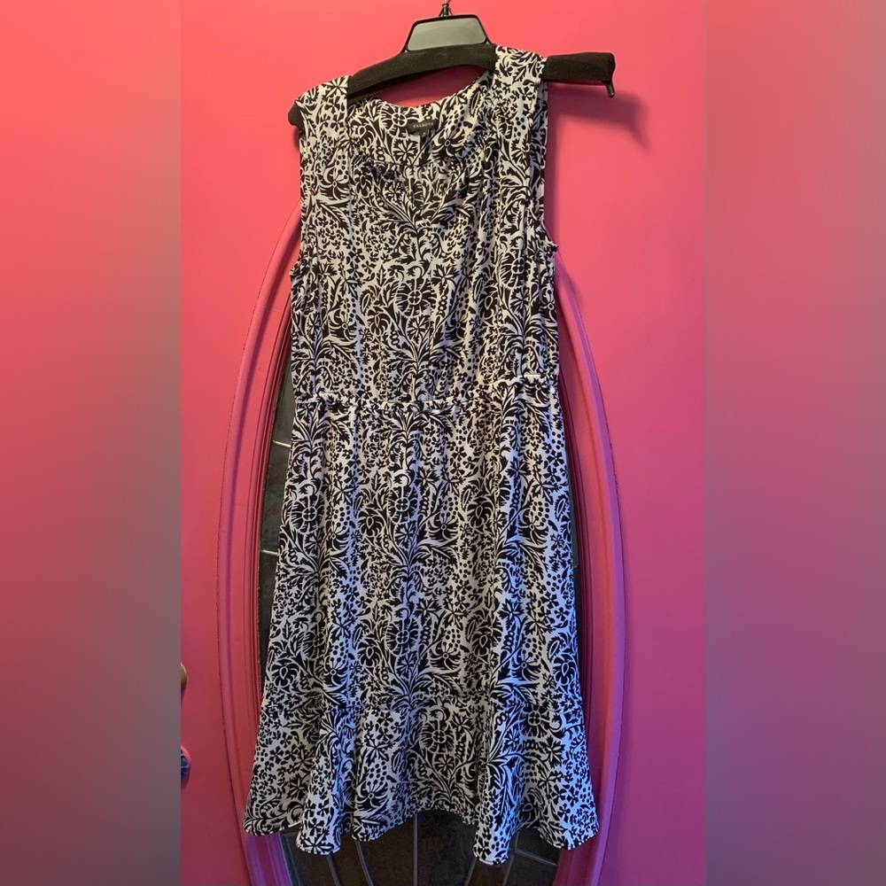 Talbots SZ 10 Black White Dress